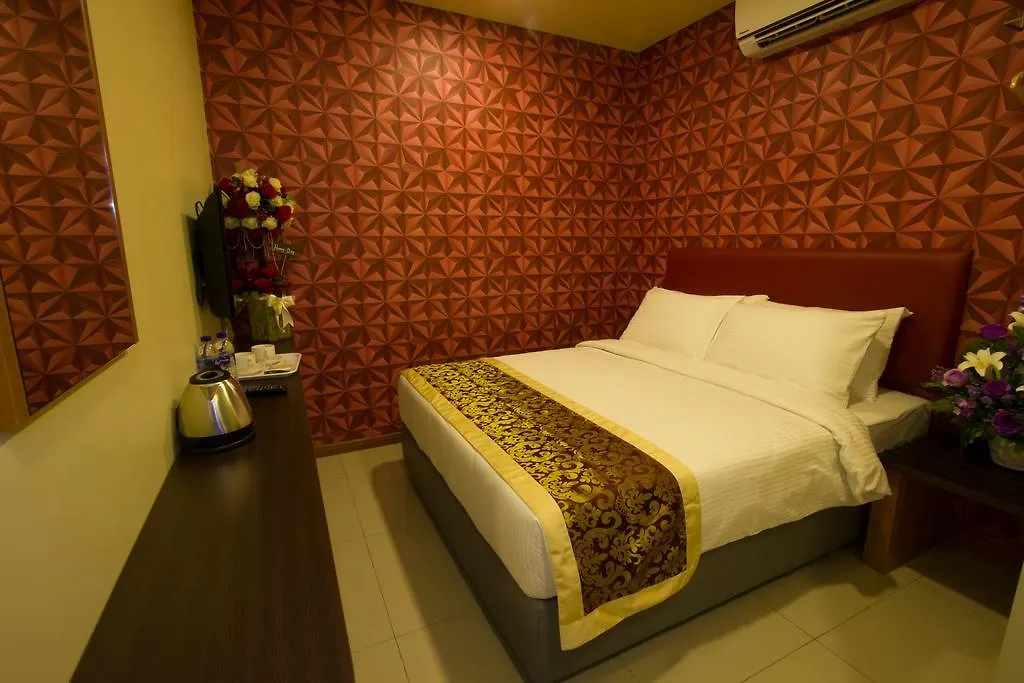 Prince33 Hotel Johor Bahru 3*,